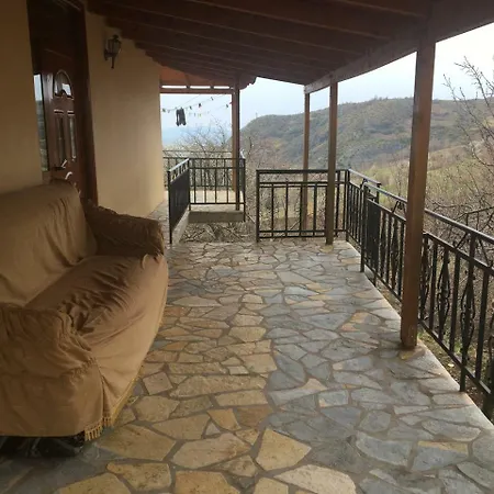 Polis Village منزل ريفي *